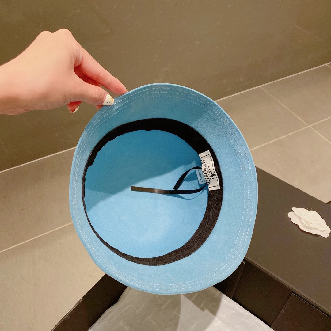 Шерстяная шляпа Hermes - светло-голубая