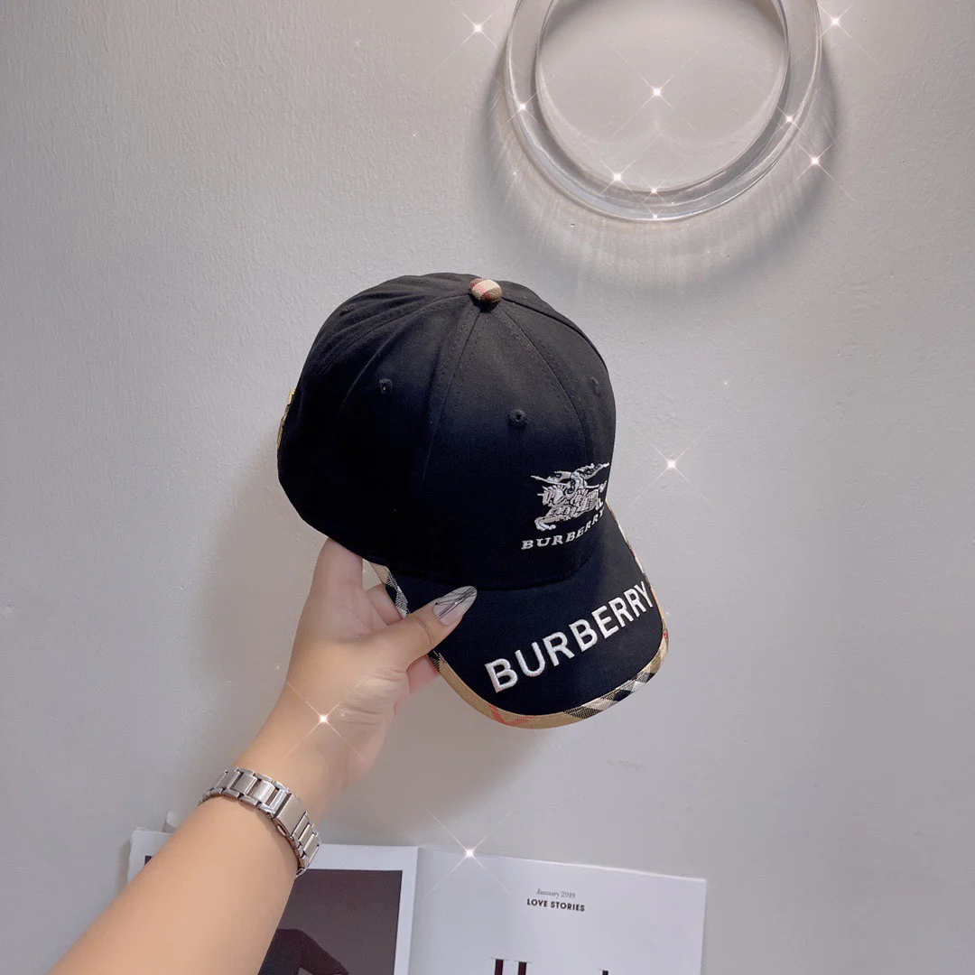 Бейсболка Burberry — черная — унисекс