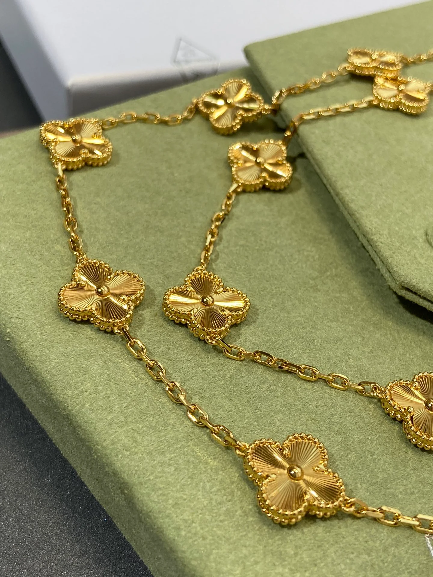 Van Ville - Колье 035