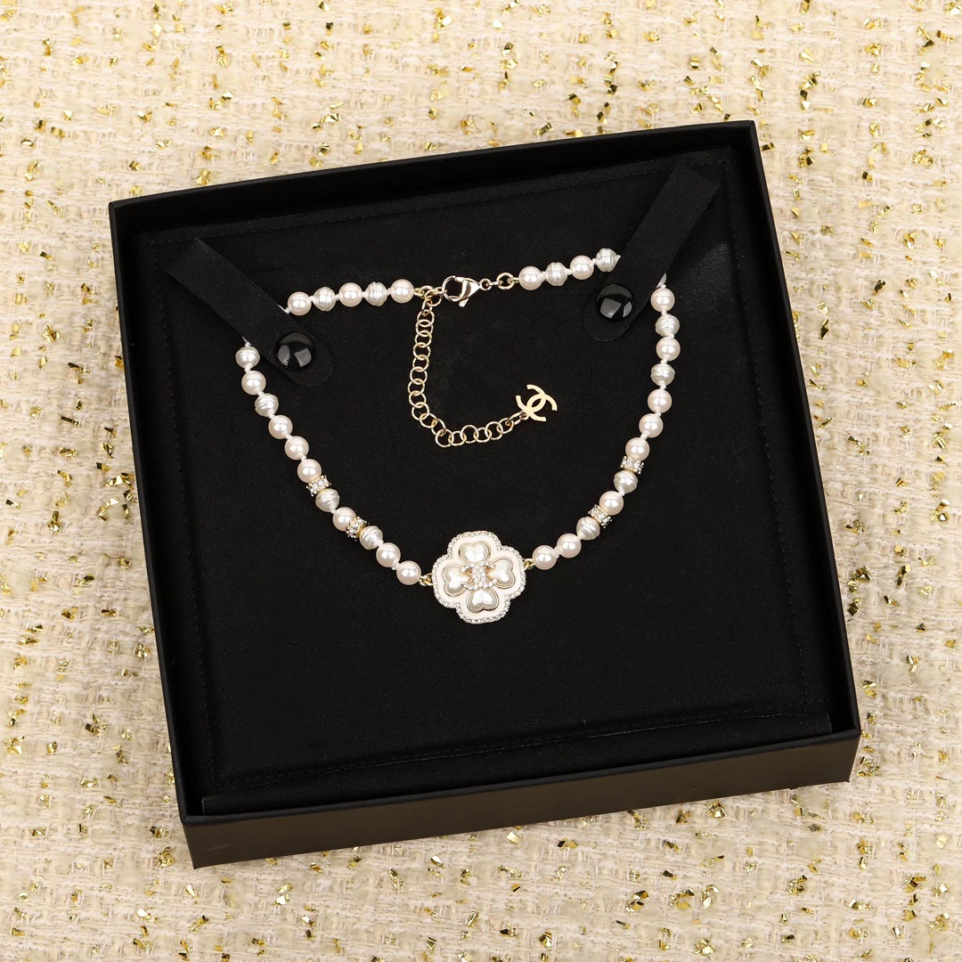 Колье Chanel 540