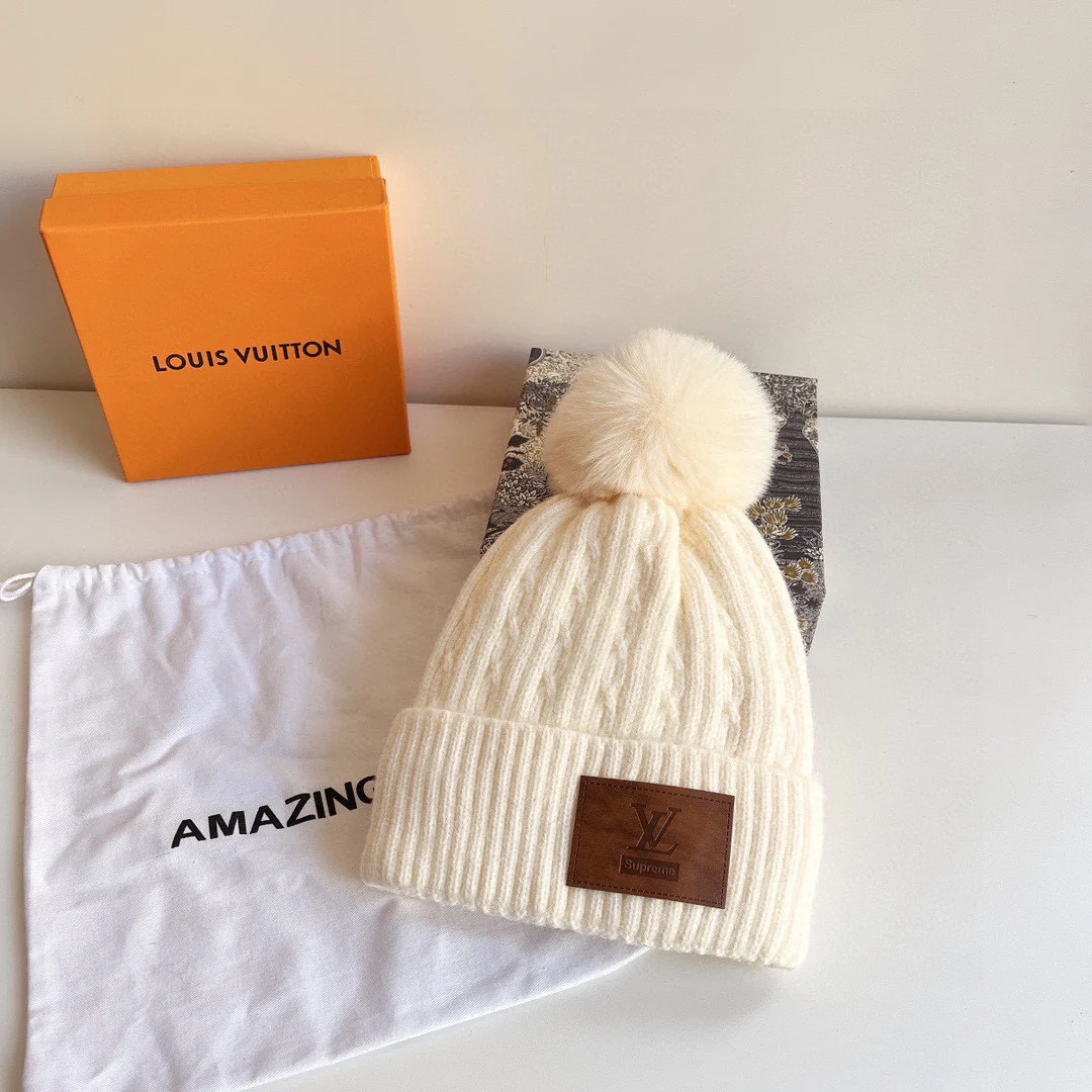 Шапка LV