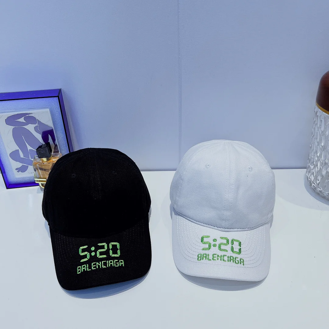 Balenciaga - Бейсболка (та же модель, что и на официальном сайте) - Серия 520