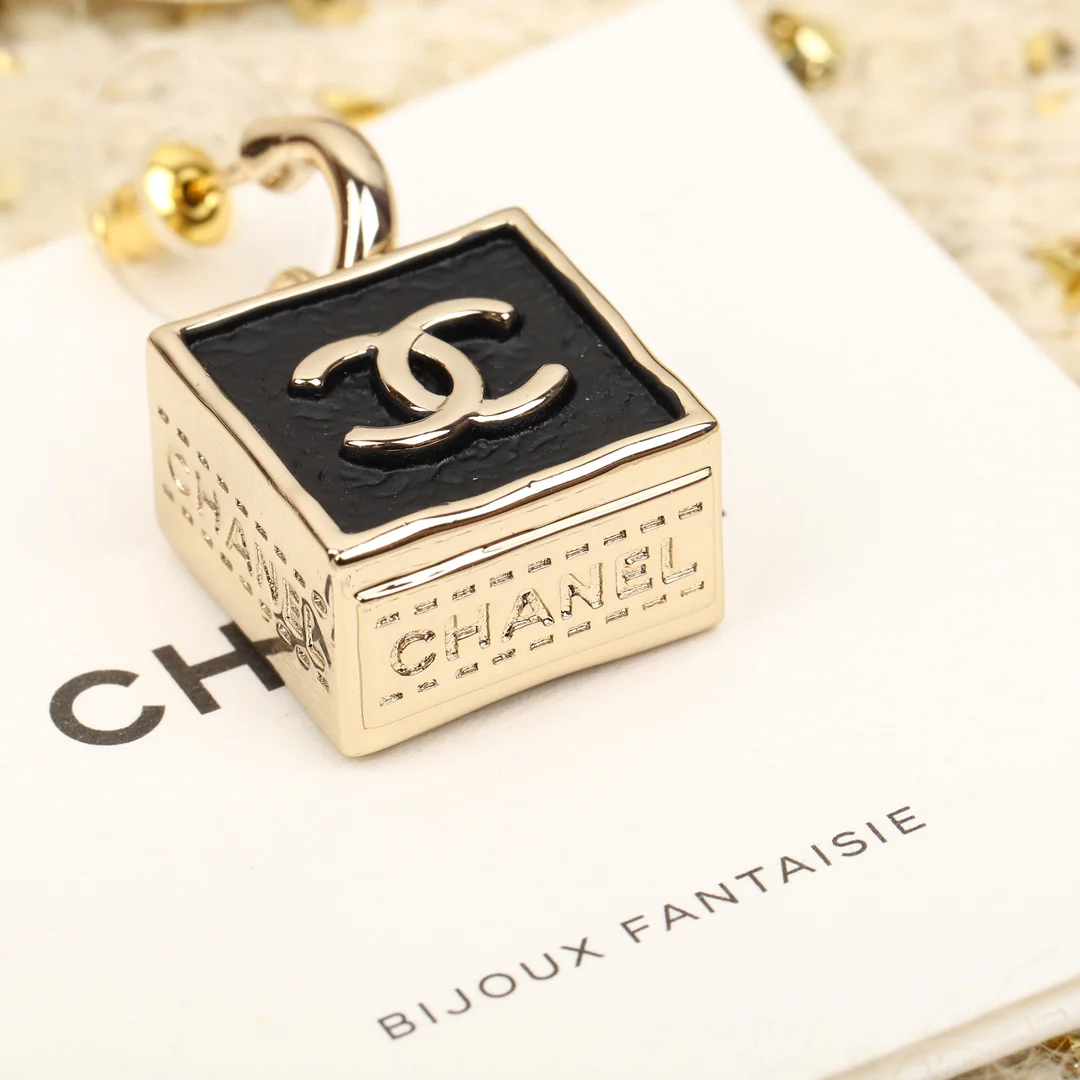 Серьги Chanel 759