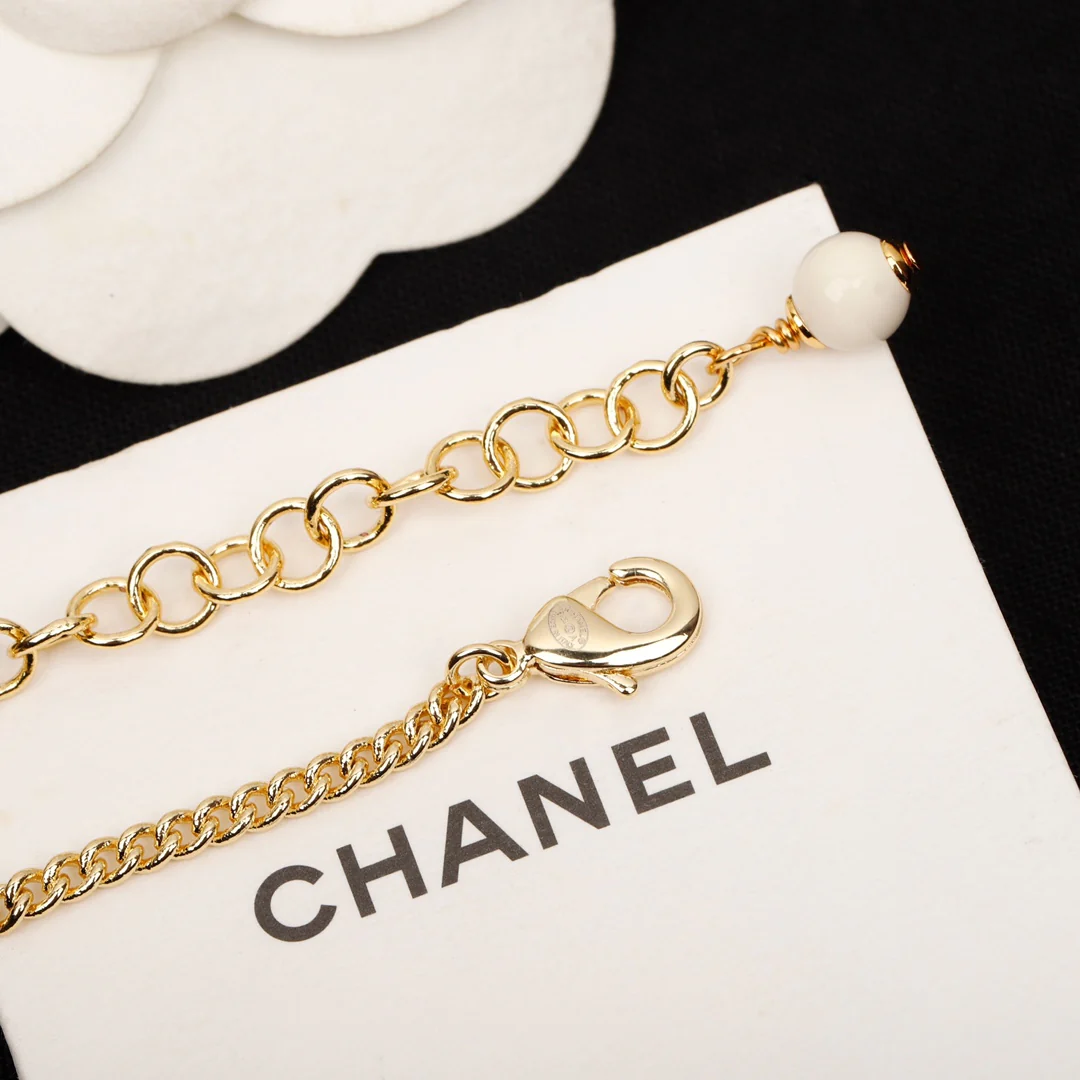 Chanel - Колье 381