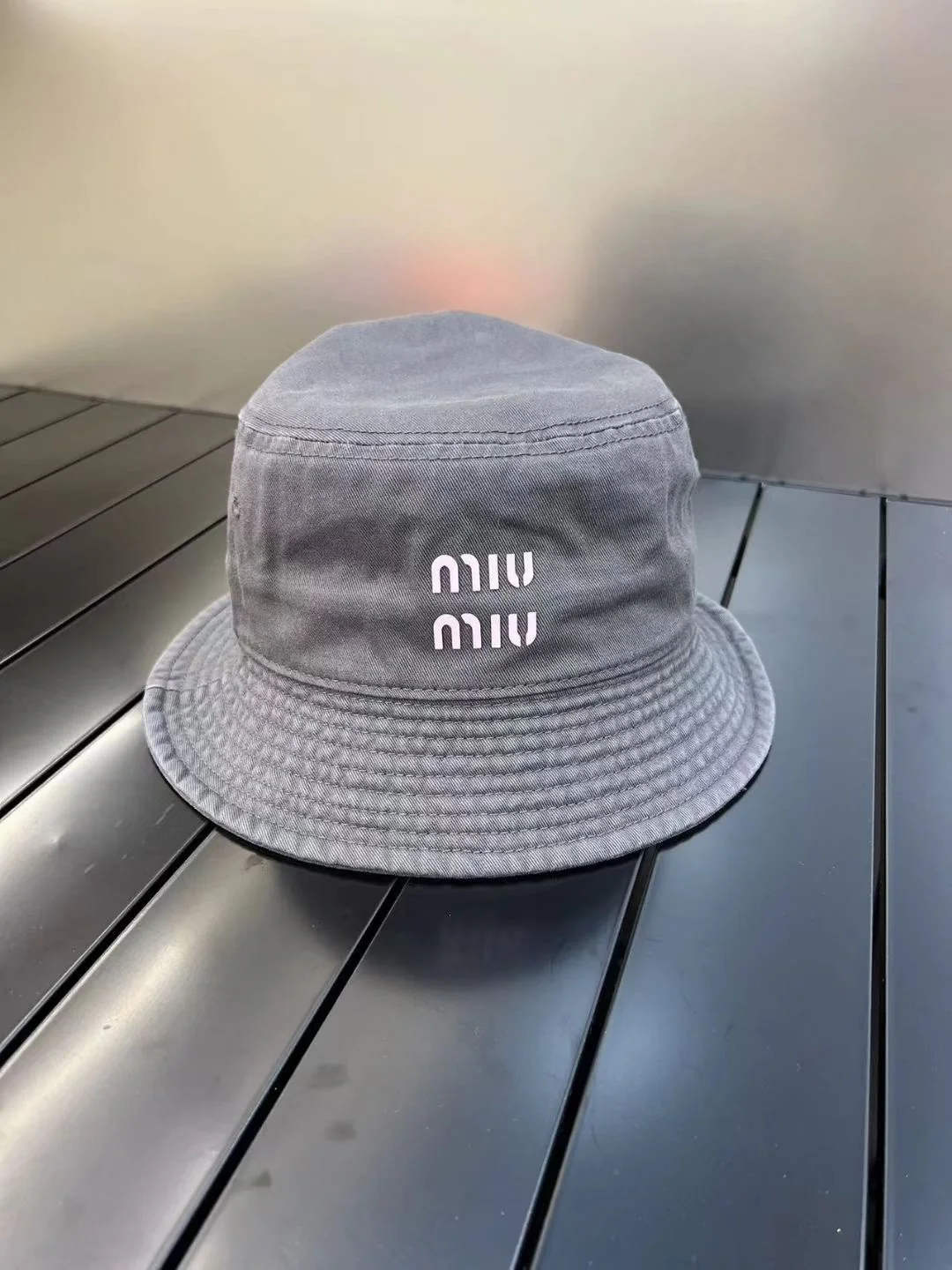 Miu Miu - Рыбацкая шляпа из чистого хлопка