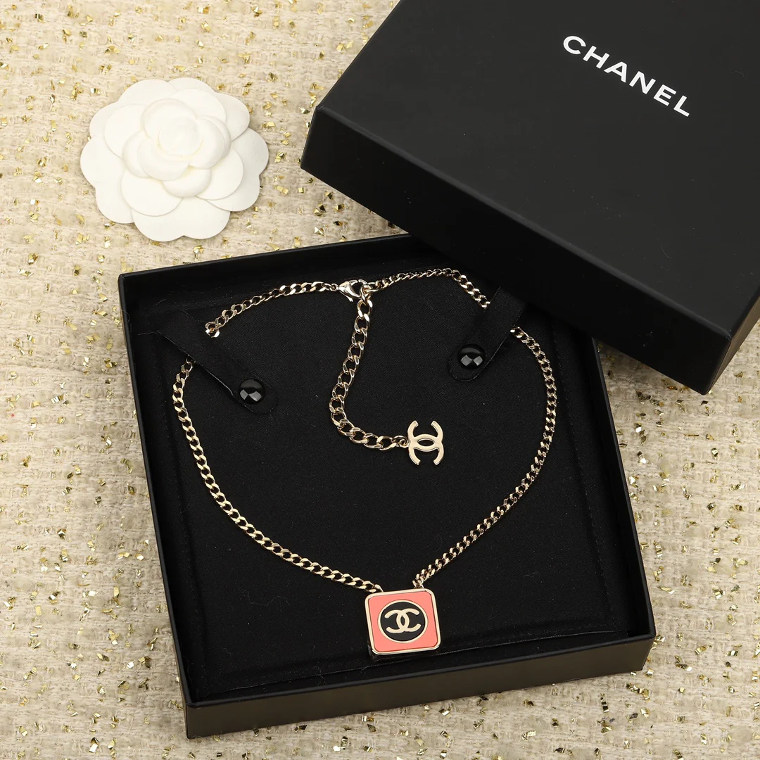 Колье Chanel 526