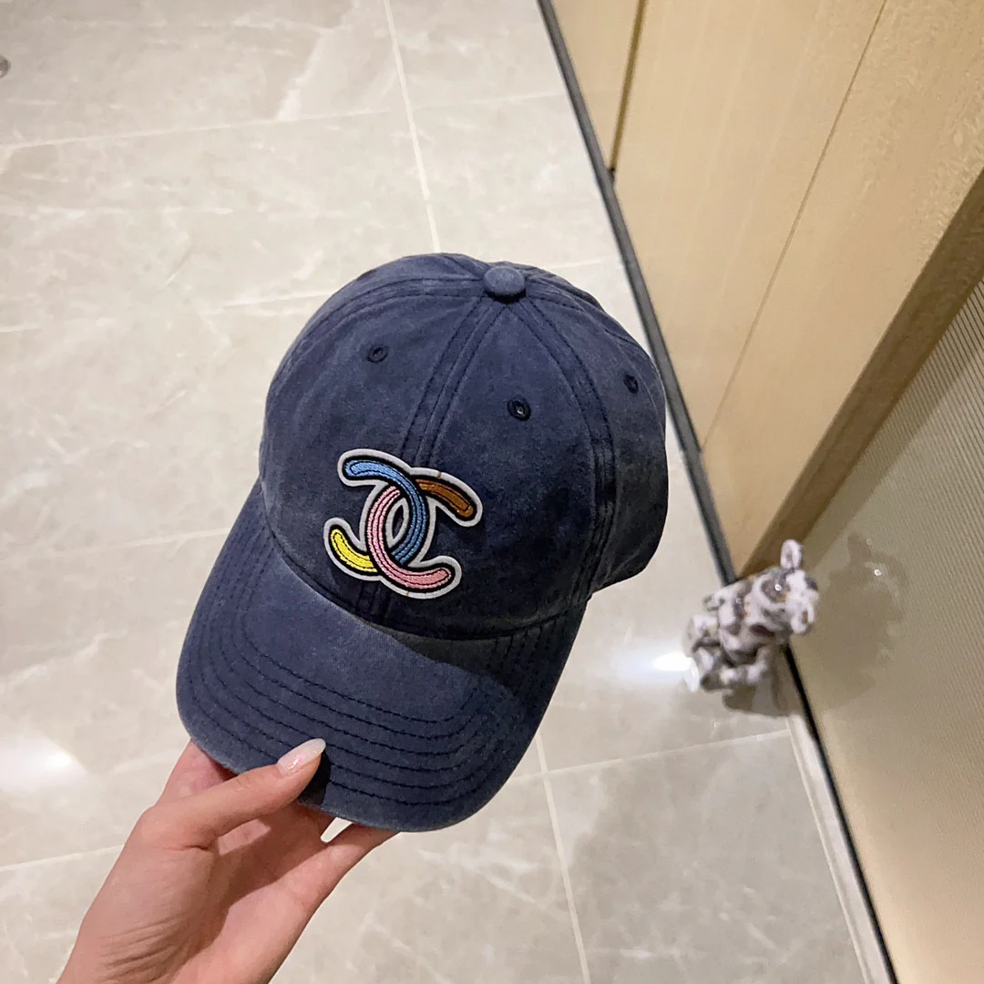 Новые поступления коллекции Chanel весна/лето 2023 - Бейсболка - 2