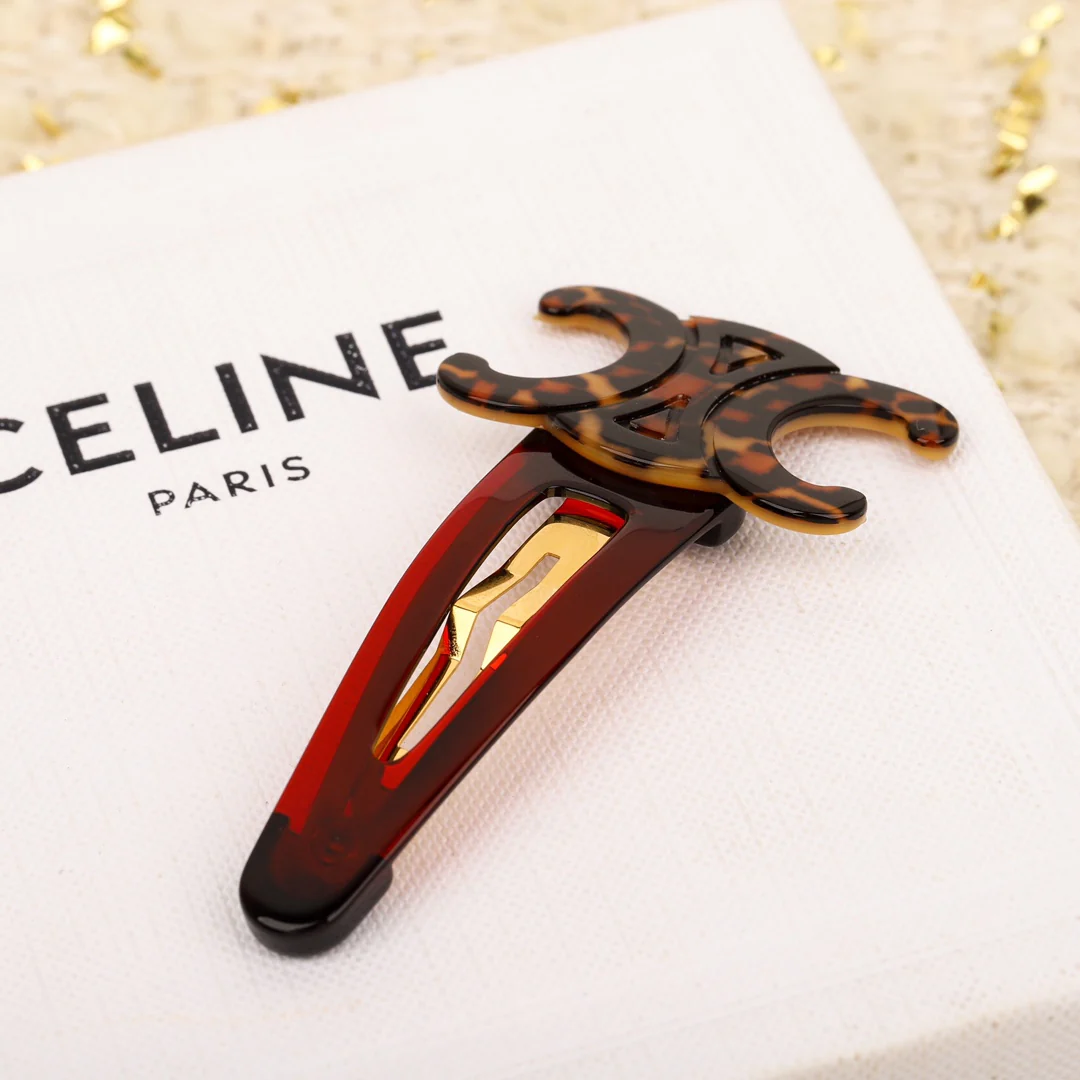 Заколка для волос Chanel 008