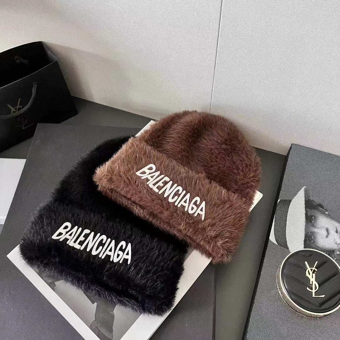 Balenciaga - Шапка