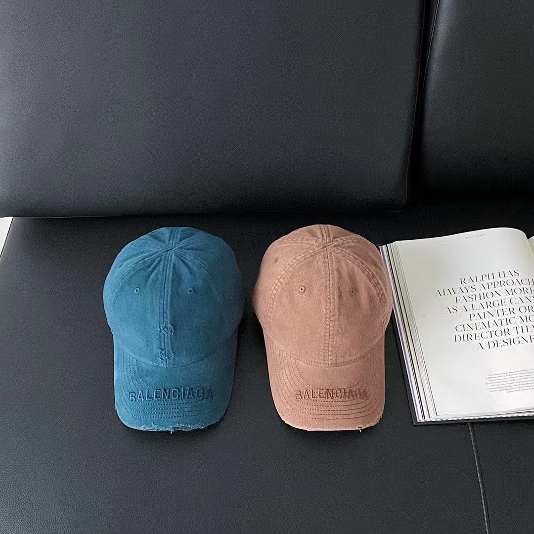 Бейсболка Balenciaga с вышивкой - синяя