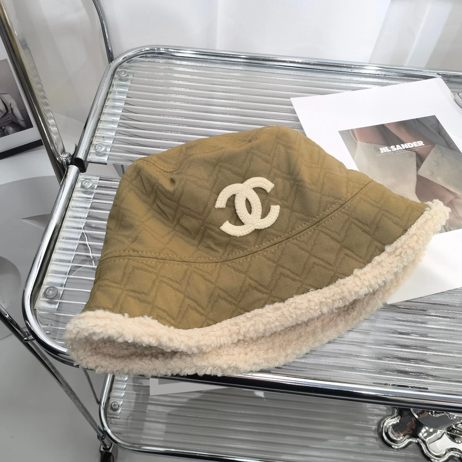 Chanel - Двусторонняя рыбацкая шляпа из овечьей шерсти