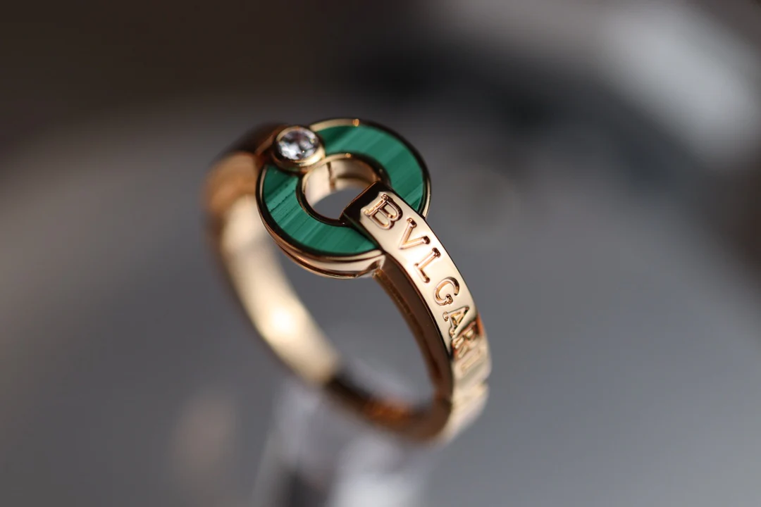 Кольцо Bvlgari 040