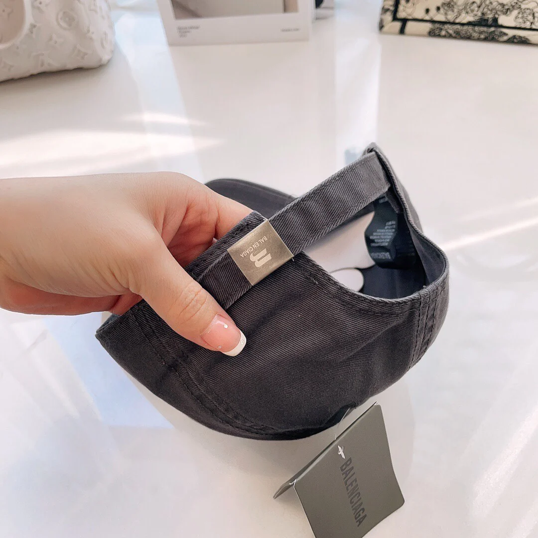 Хлопковая всесезонная бейсболка Balenciaga - серая