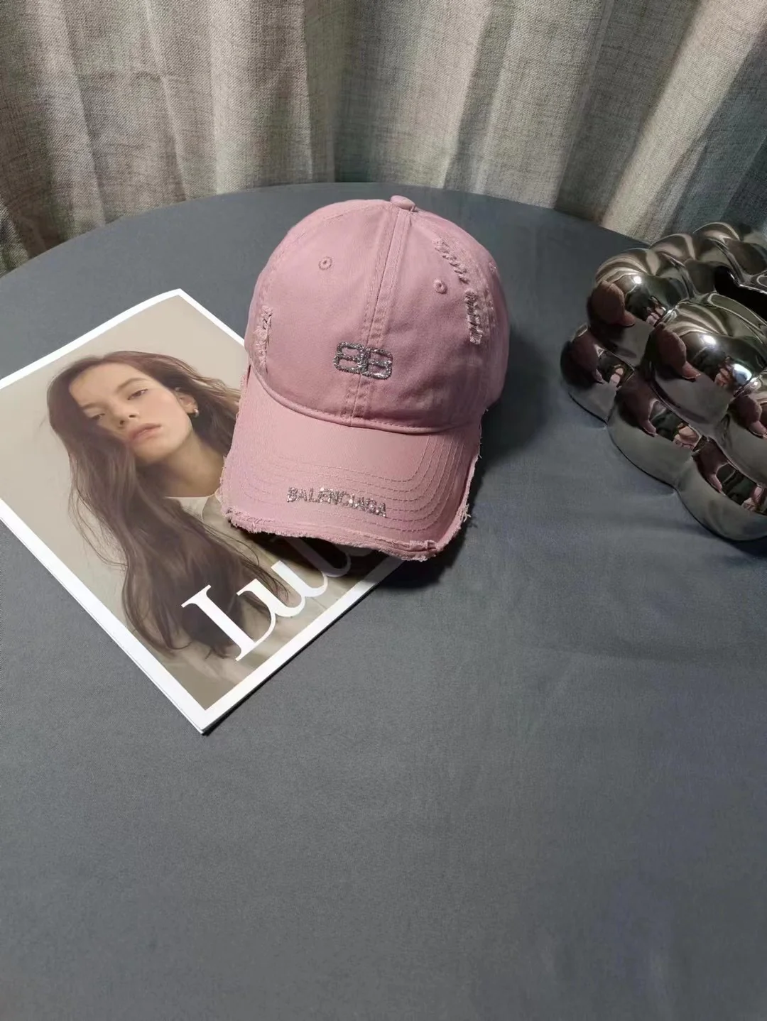 Balenciaga - Шляпа с начесом