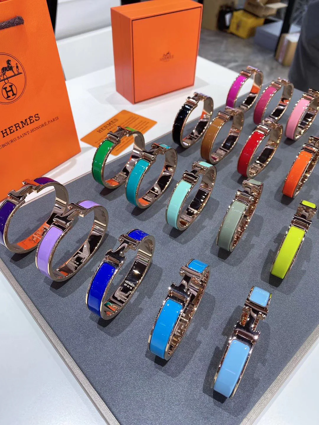 Hermes - Браслеты - Изображение из коллекции