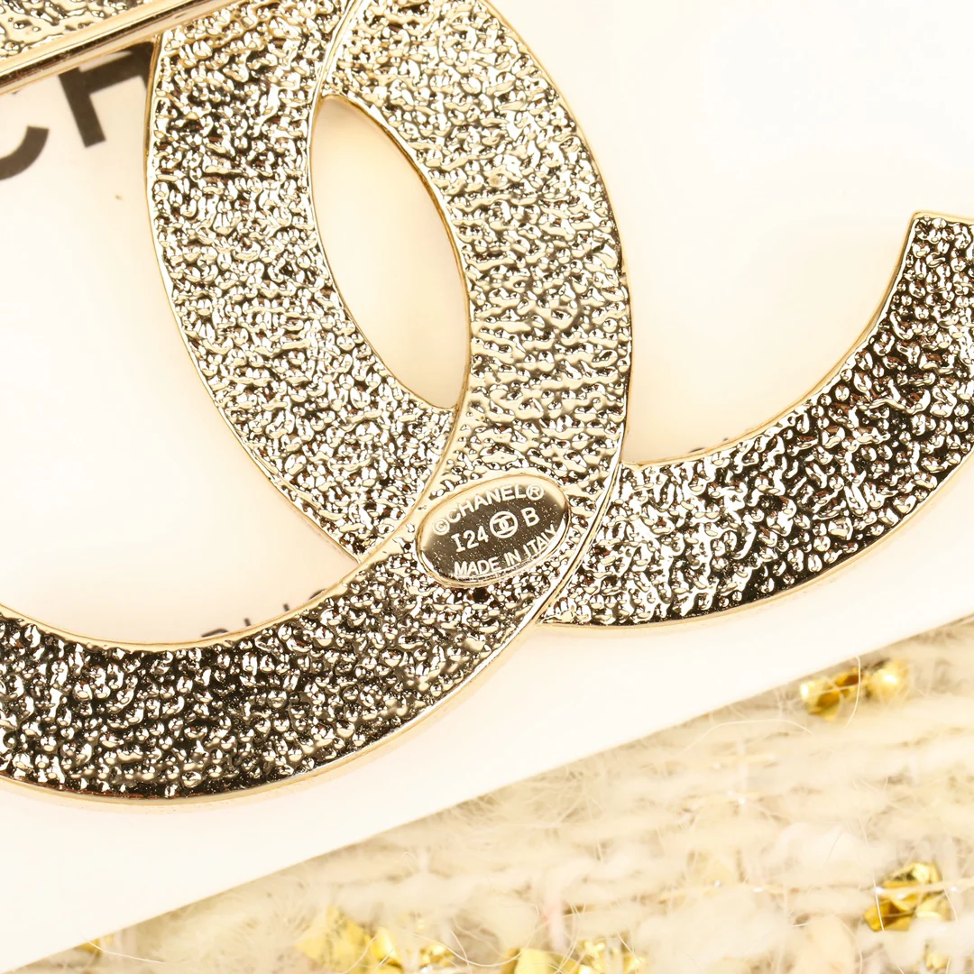 Заколка для волос Chanel 012