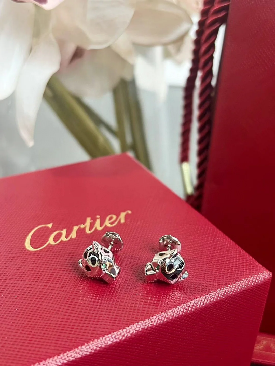 Серьги Cartier 059