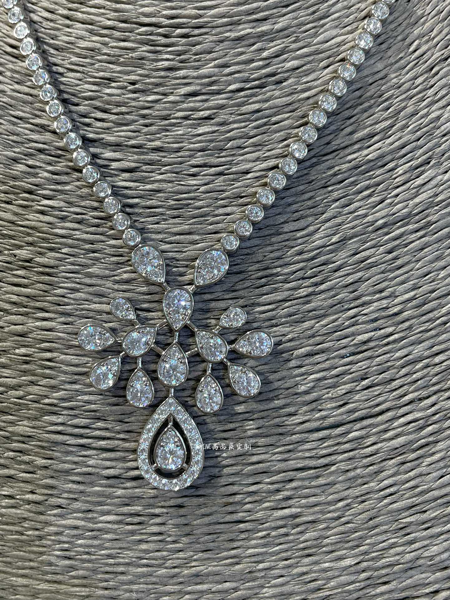 Колье Chaumet 023