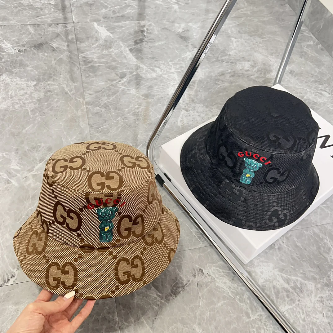 Панама Gucci с рисунком медведя - черная