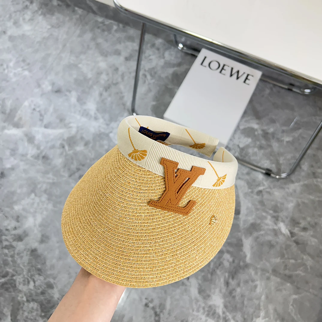 Новинка LV 2024 — Солнцезащитная шляпа из рафии — Белая