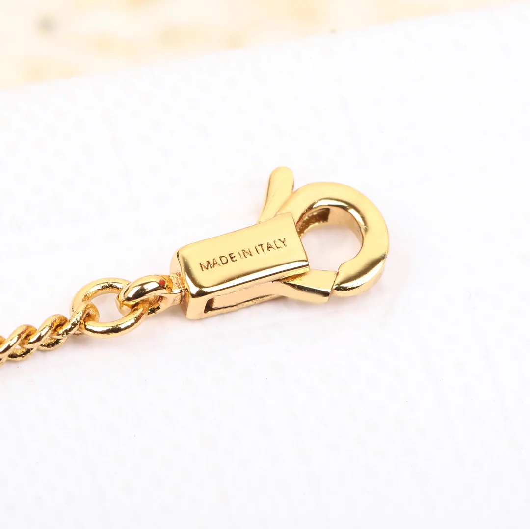 Celine - Колье 051