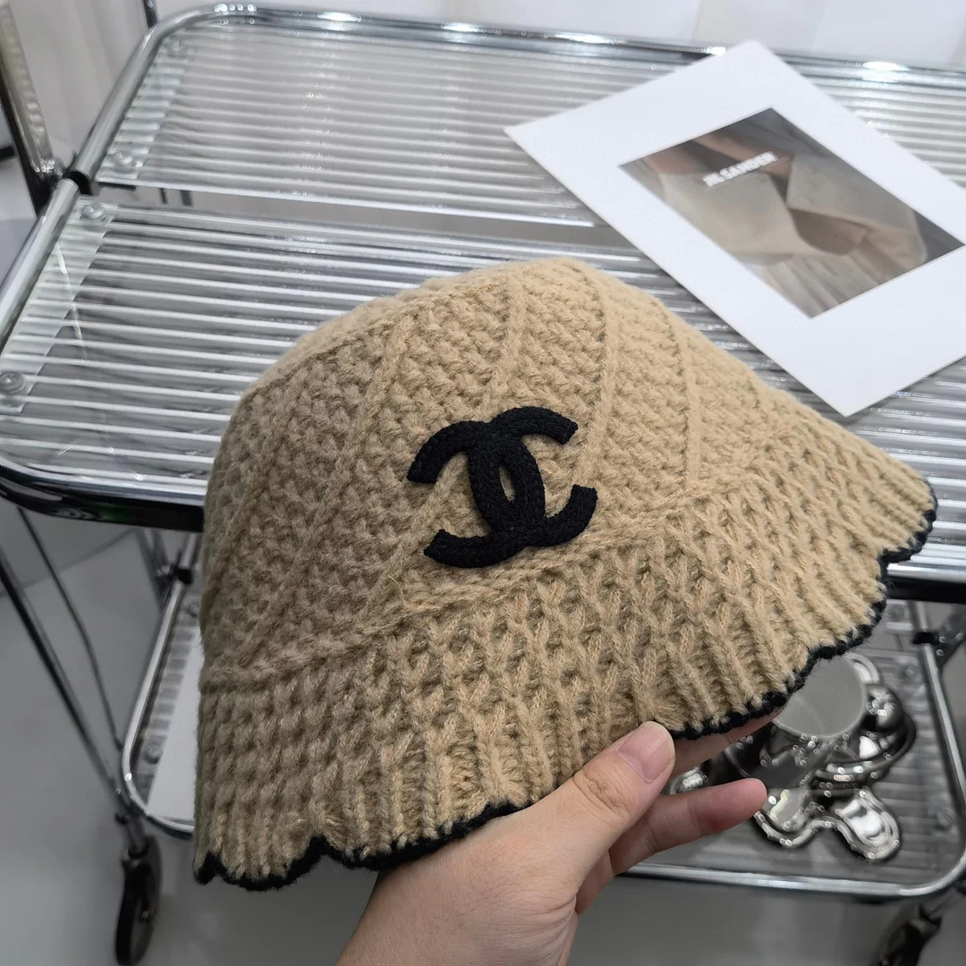 Chanel - Шерстяная рыбацкая шляпа