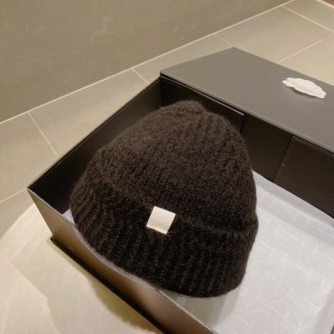 Вязаная шапка Lolwei - черная