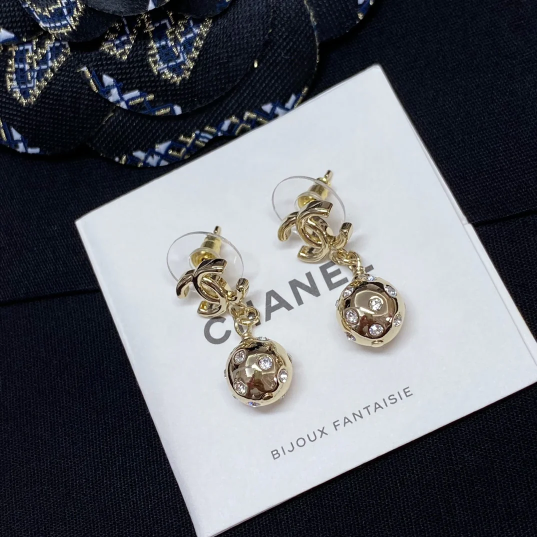 Серьги Chanel 1000