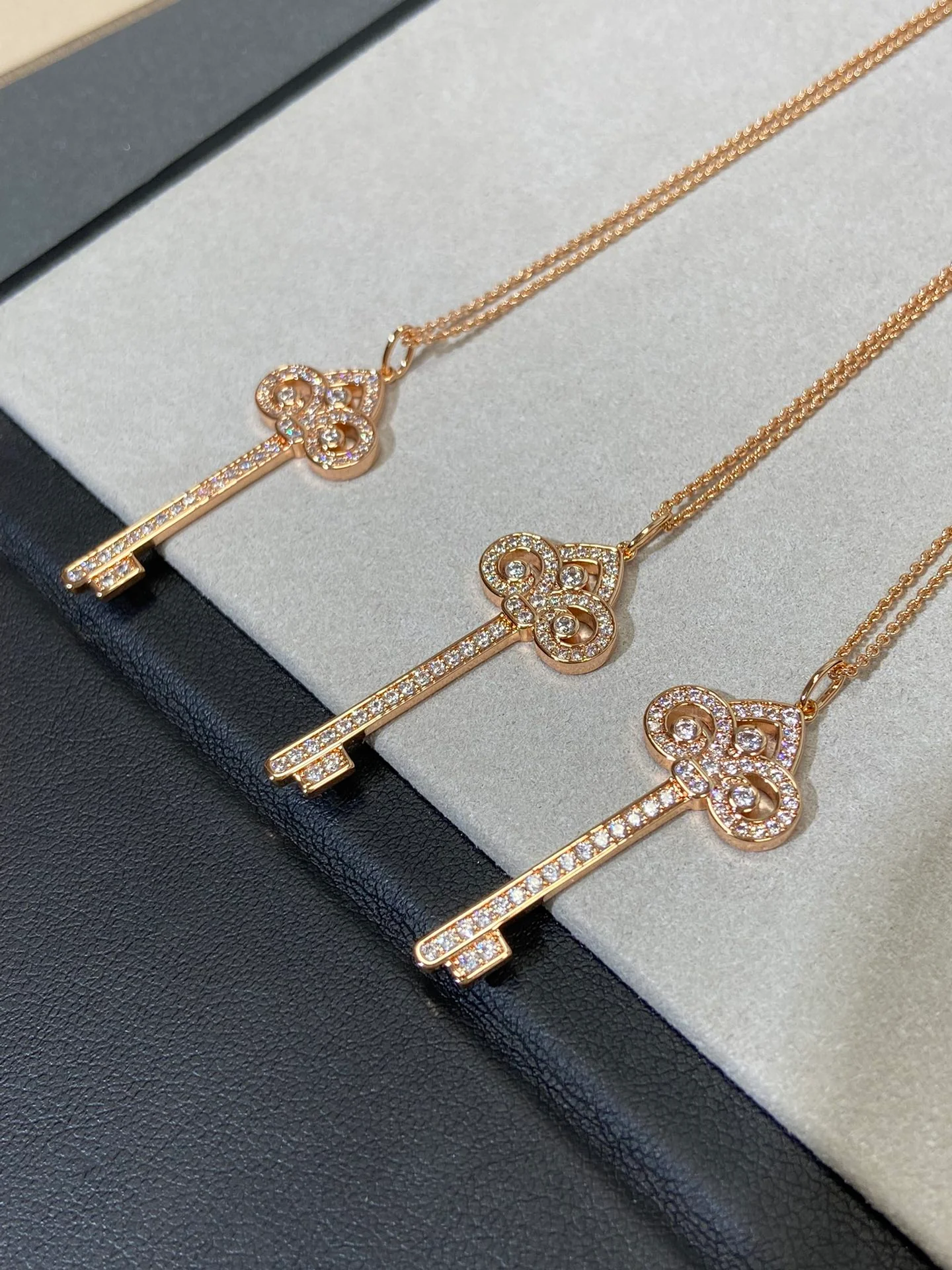 Колье Tiffany 004