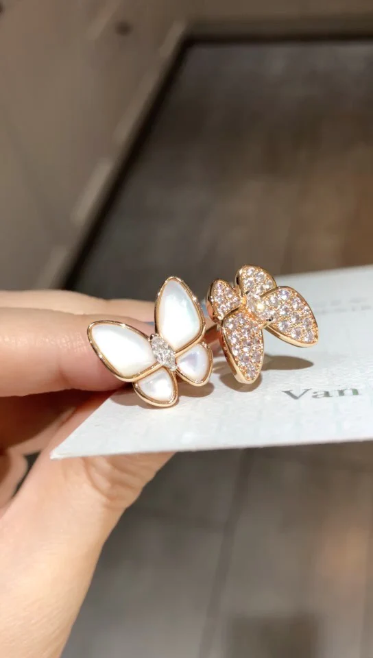 Ван дер Веч - Кольцо 063-1