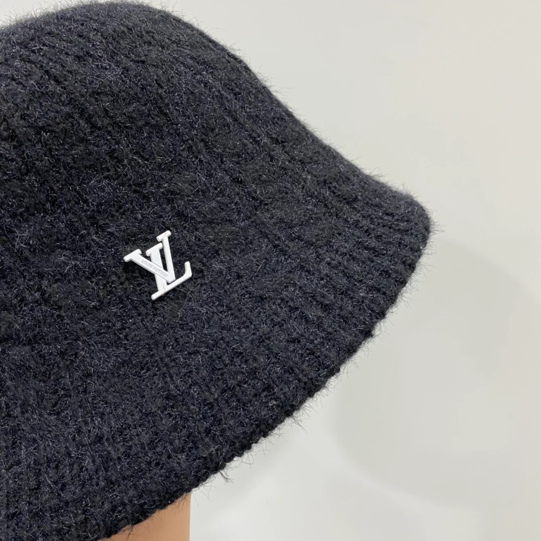 LV - Вязаная рыбацкая шапка - 1
