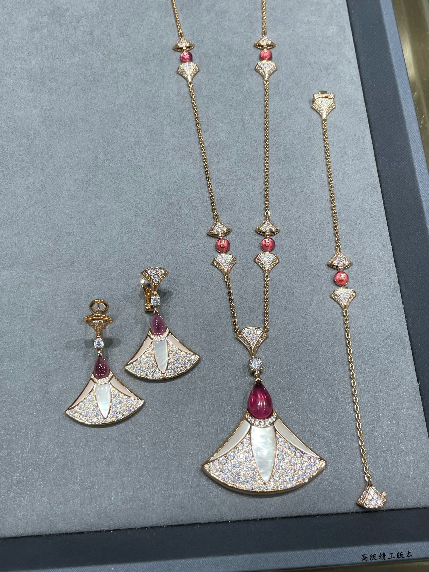 Bvlgari - Колье 027