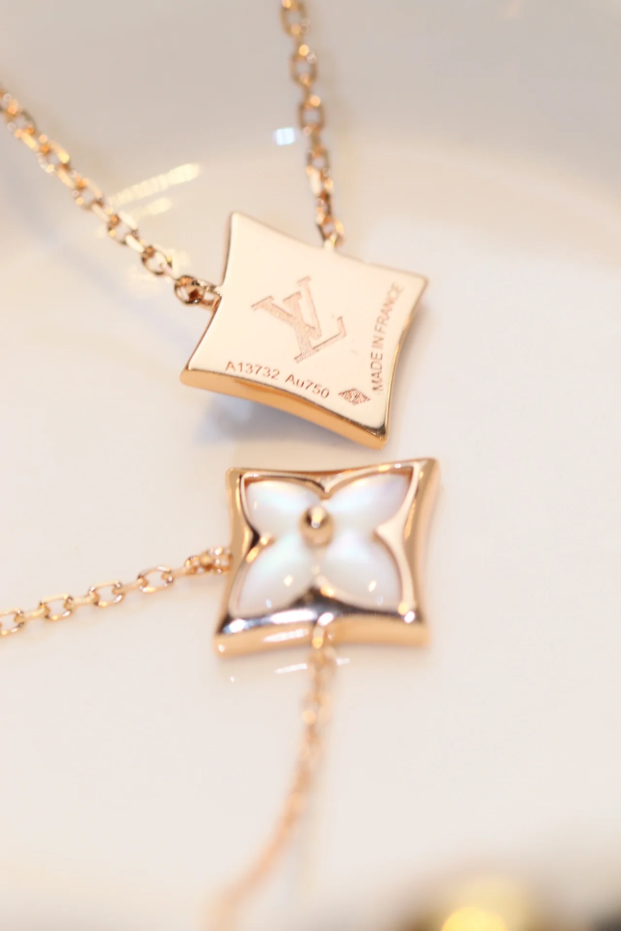 LV-Ожерелье 095