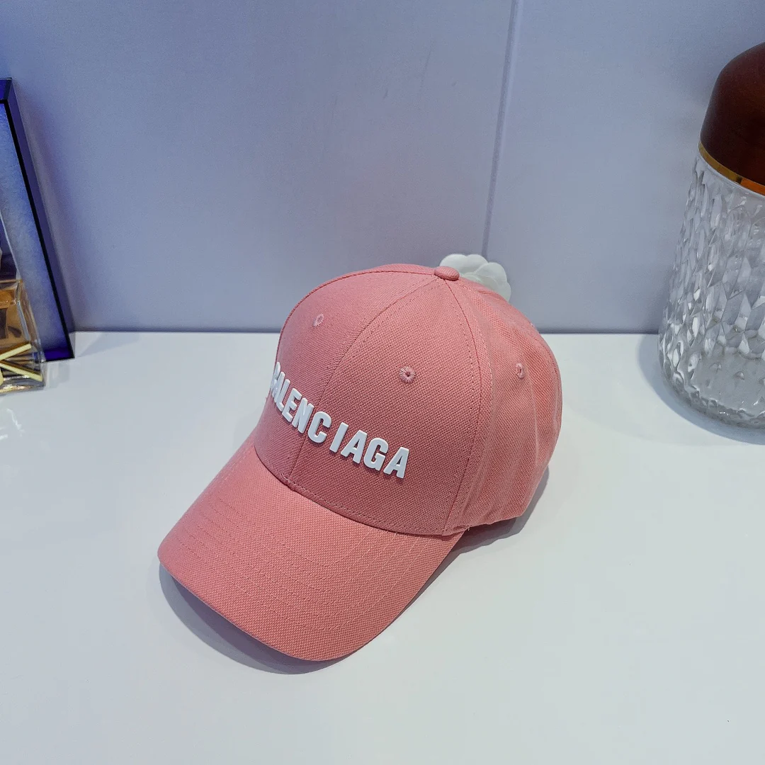Бейсболка Balenciaga с разноцветными буквами - Новинка 2022 года - Разные цвета - 1 шт.
