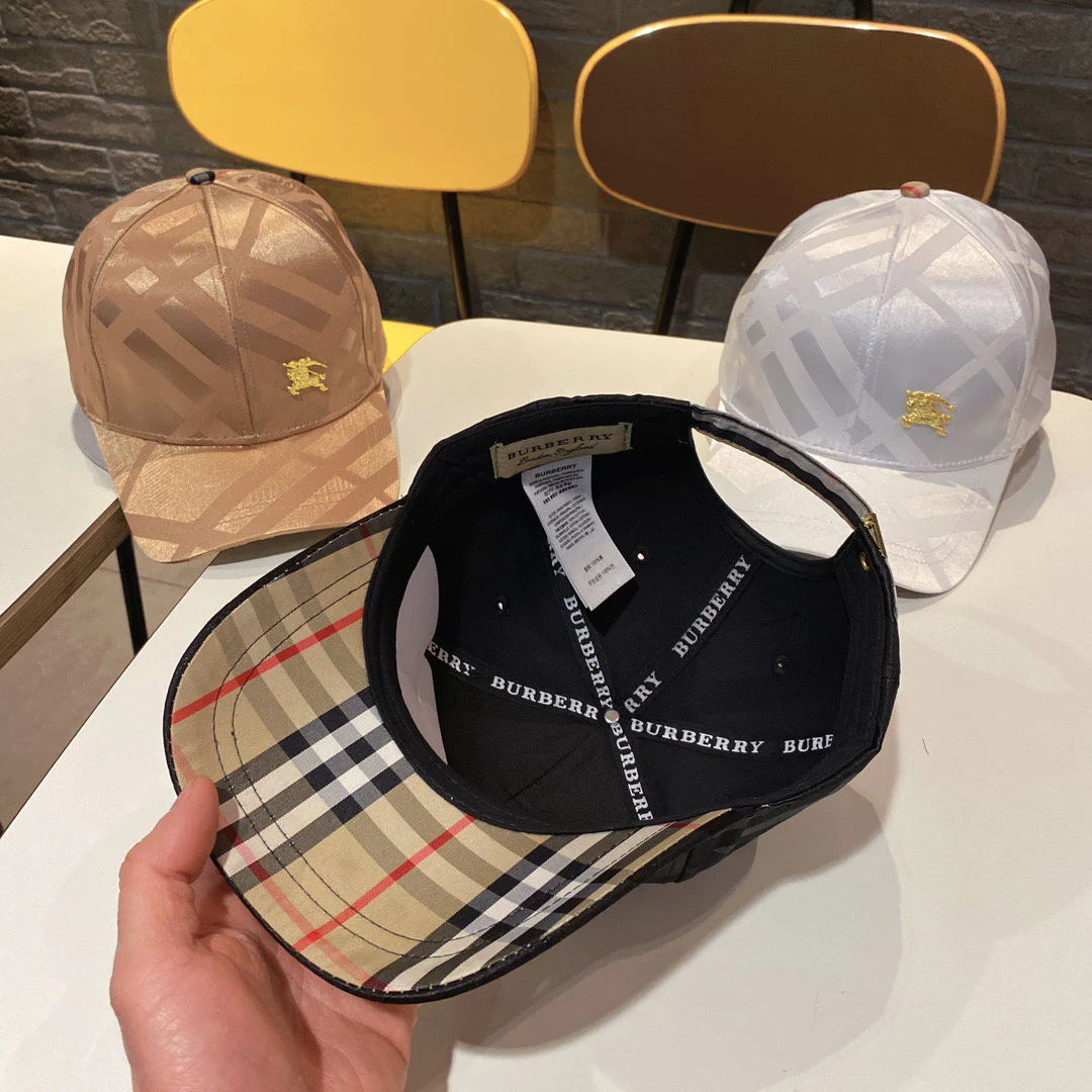 Burberry - Полосатая бейсболка