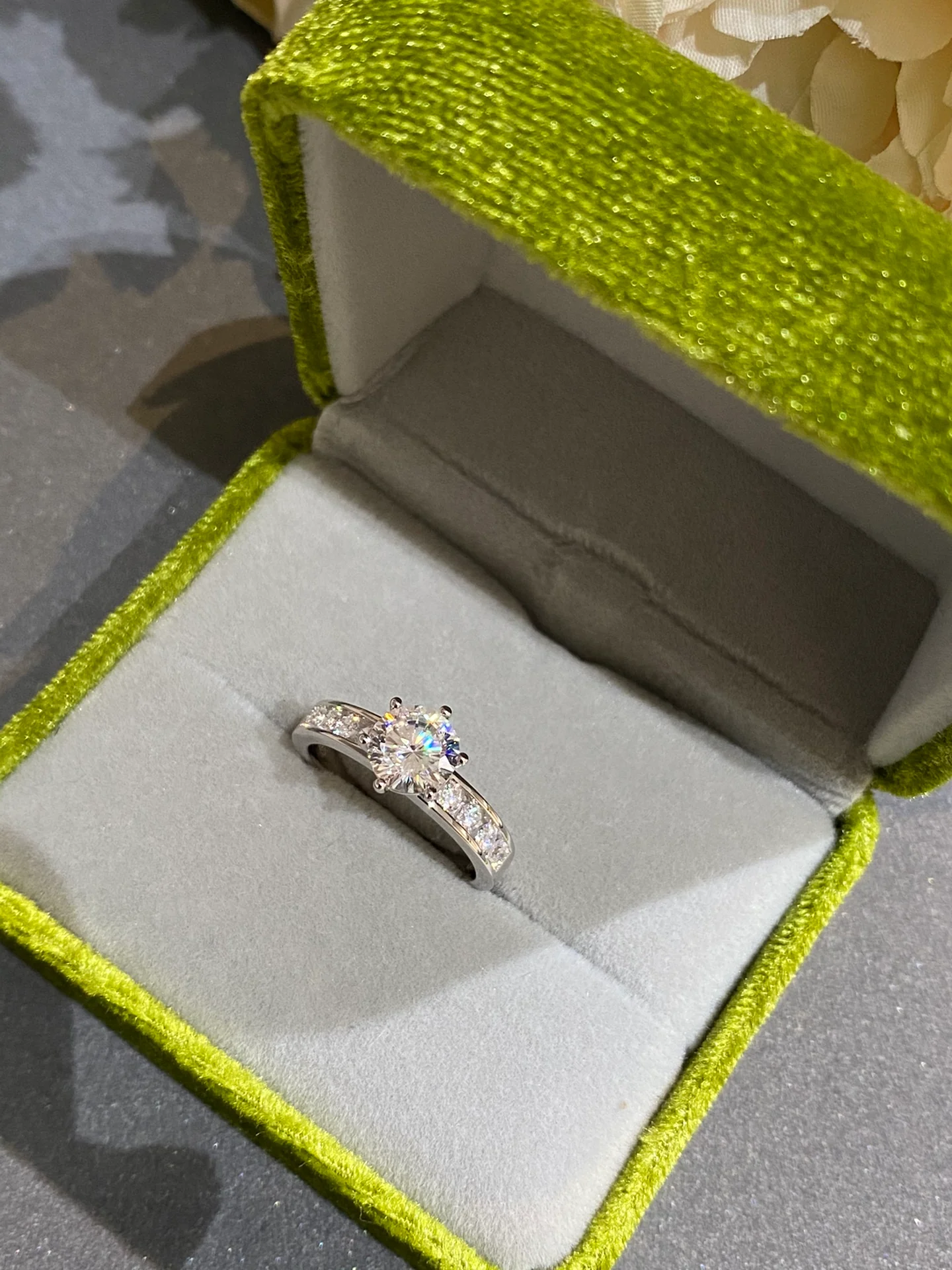 Кольцо Тиффани - 20