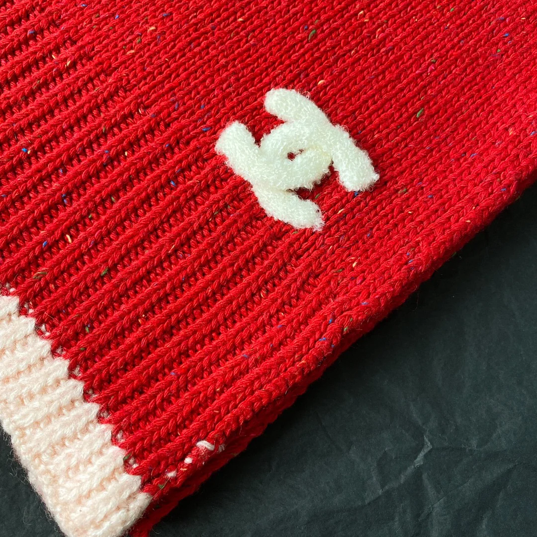 Chanel - Модная шерстяная вязаная шапка - Красная