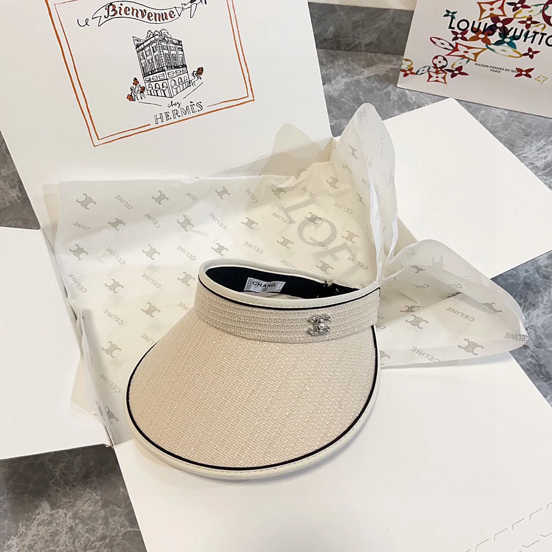 Шляпа от солнца Chanel 2024 Summer New Pearl Logo Sequin Sun Hat - Apricot