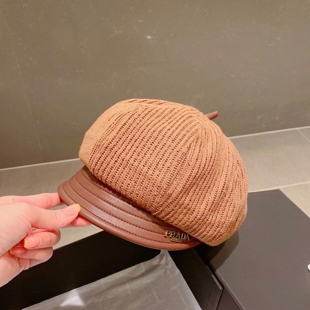 Prada - Вязаная бейсболка - Коричневая