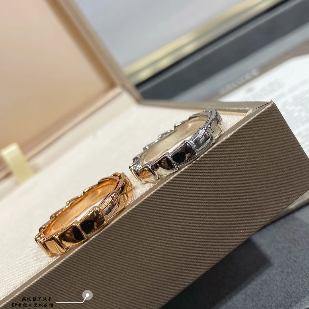 Кольцо Bvlgari 013