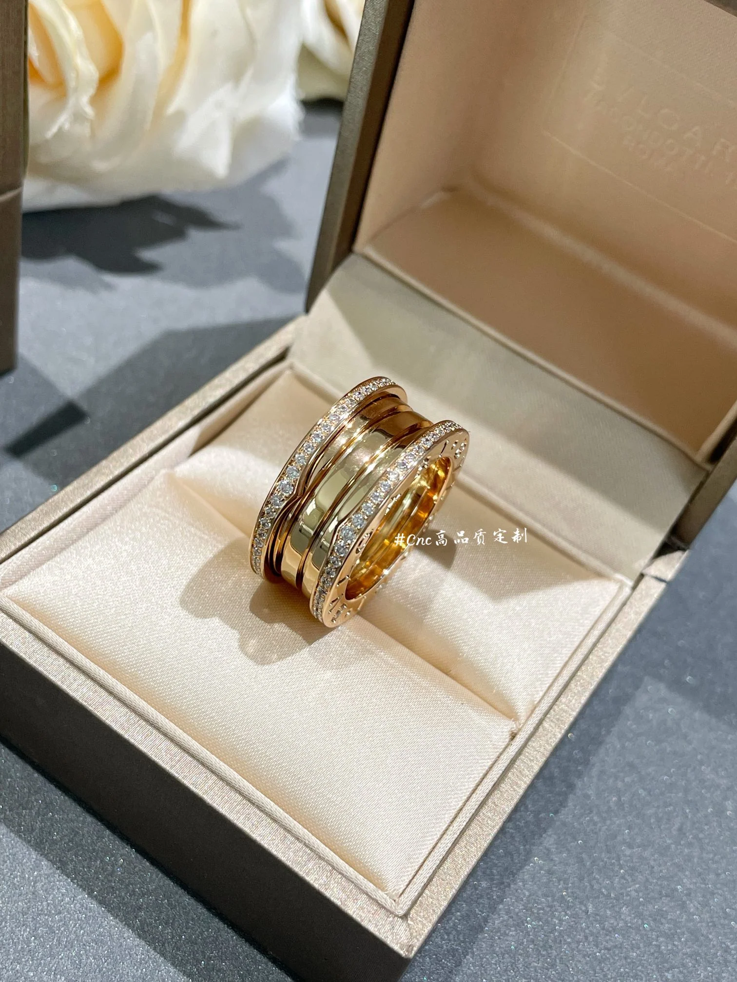 Кольцо Bvlgari 021