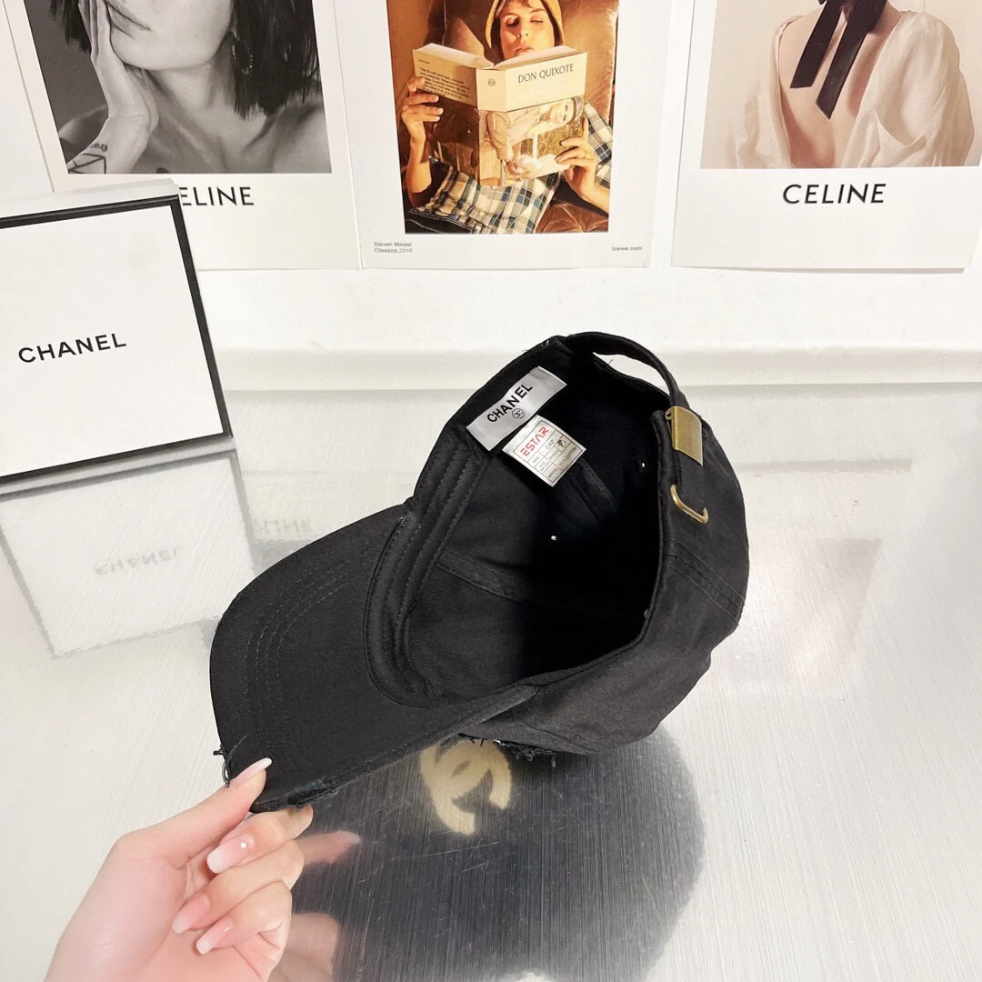 Новая бейсболка Chanel 2022 с вышивкой