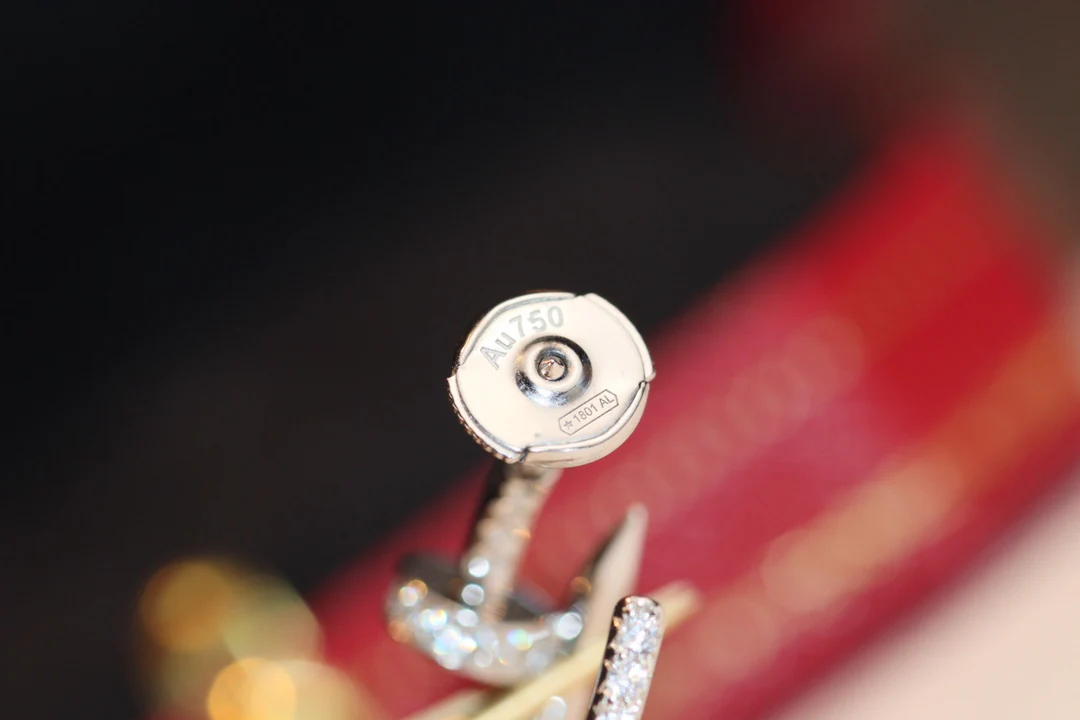 Серьги Cartier 037