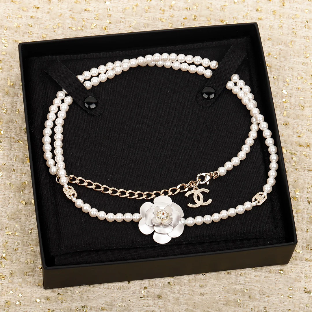 Chanel - Колье 392