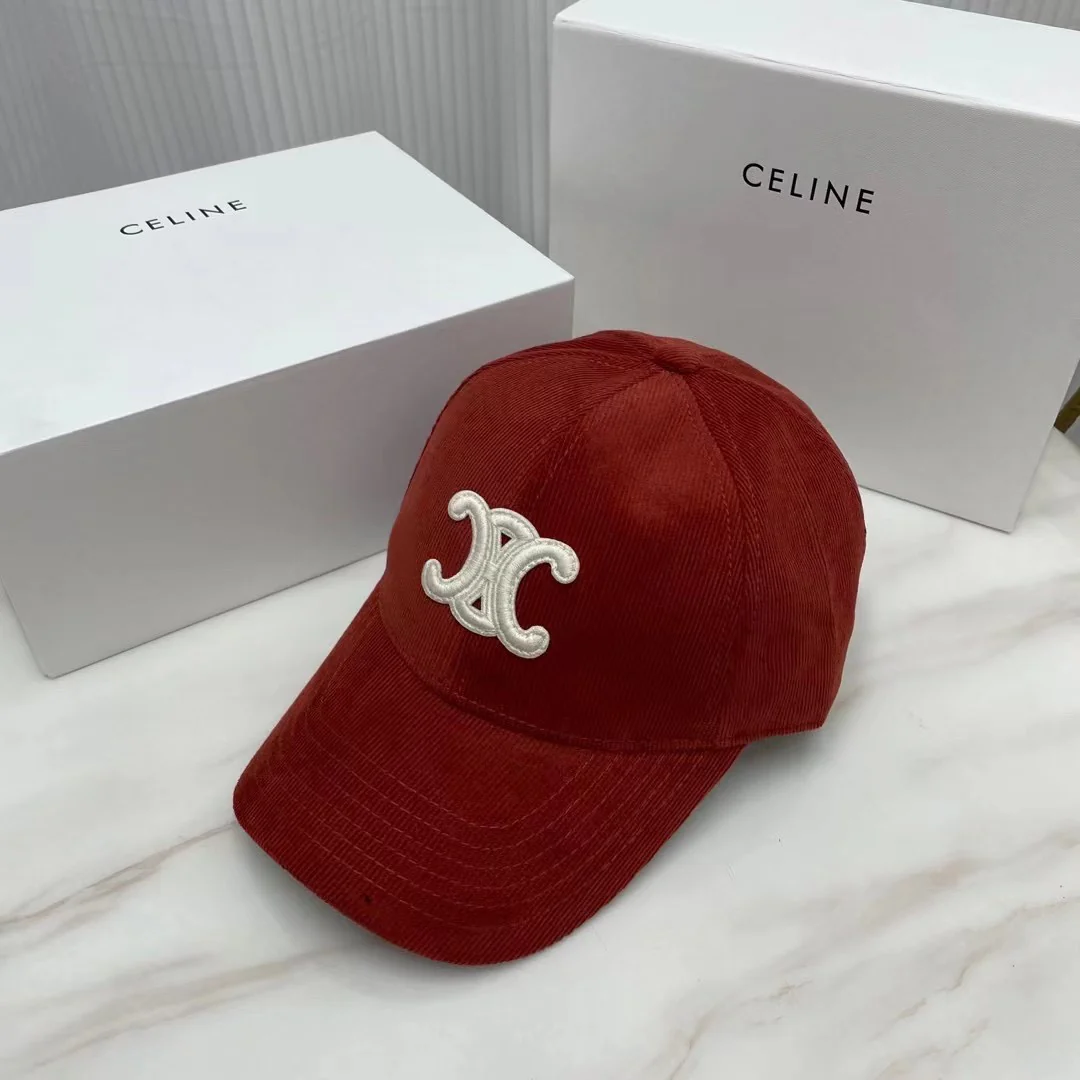 Вельветовая бейсболка Celine - красная