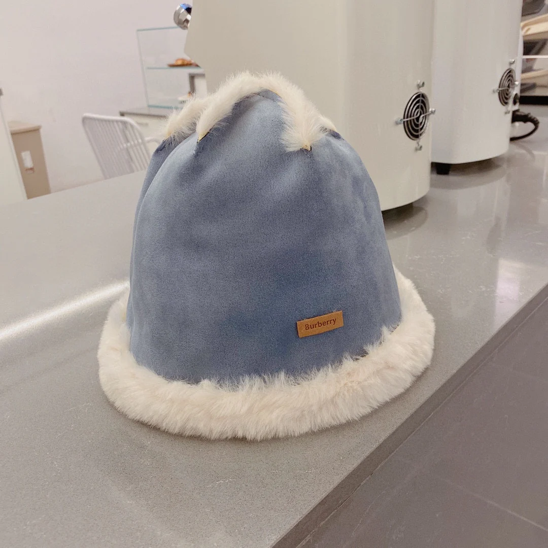 Burberry - Толстая кроличья меховая рыбацкая шляпа