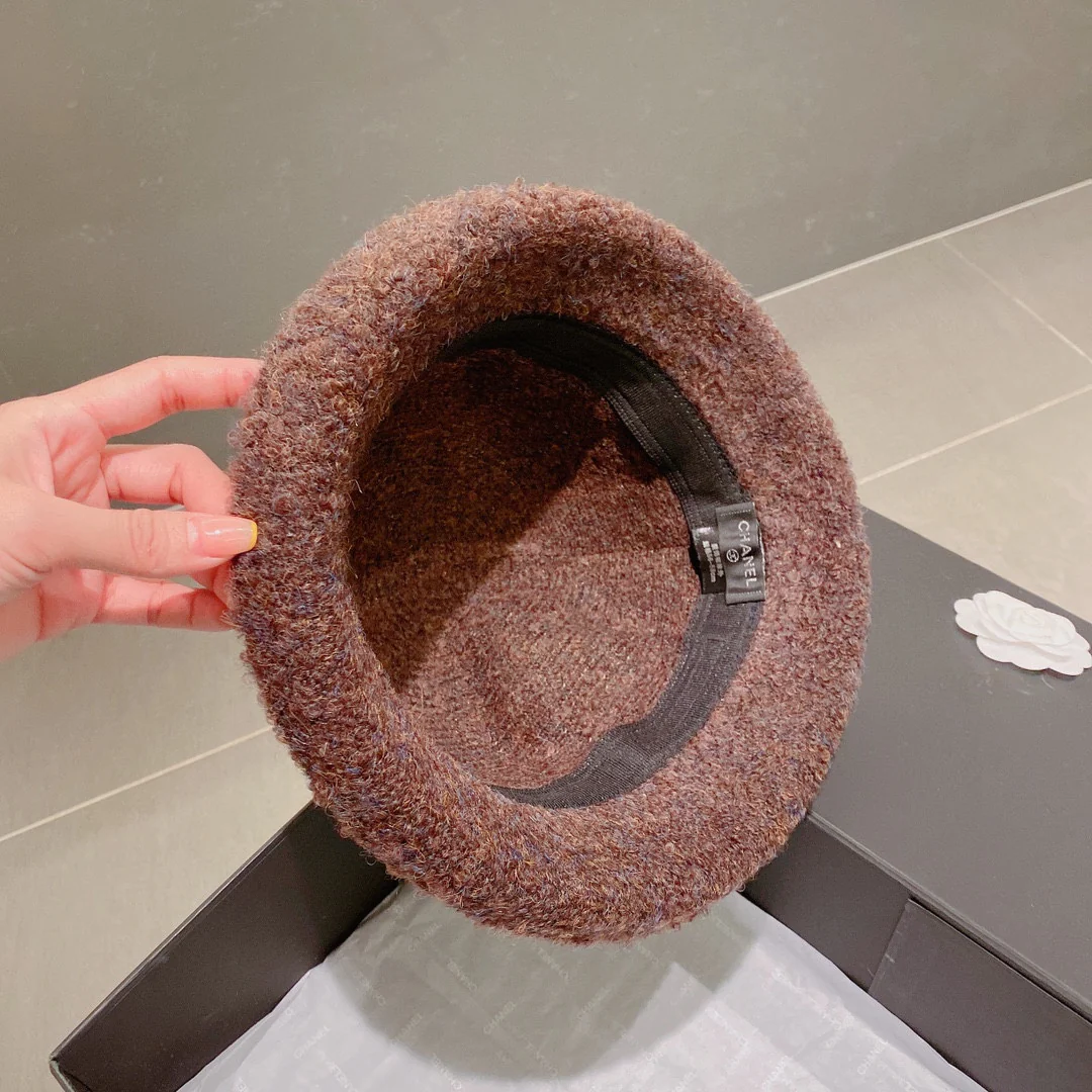 Chanel - Шляпа из овечьей шерсти - Коричневая