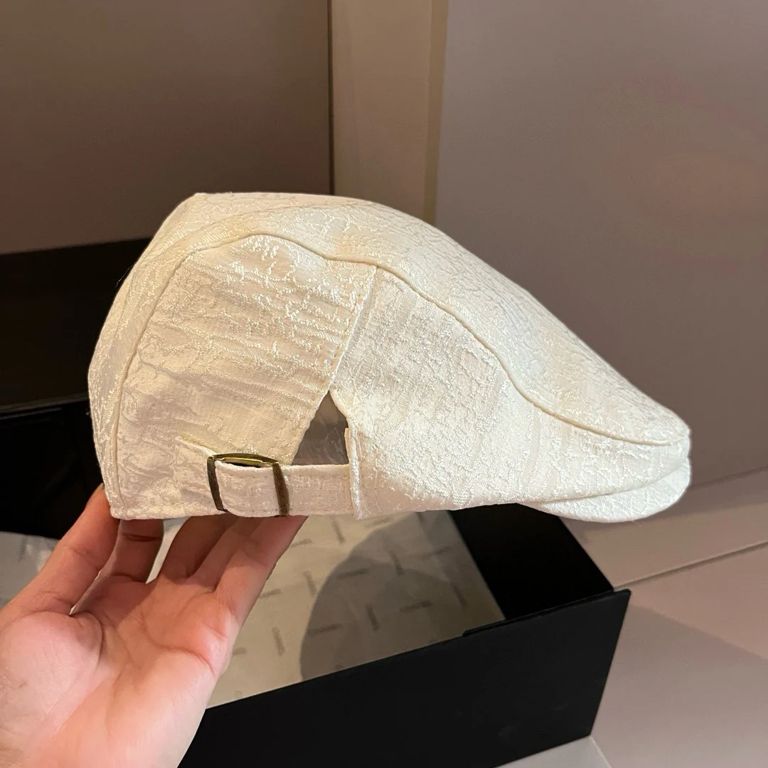 Dior - Simple Thief Hat - White