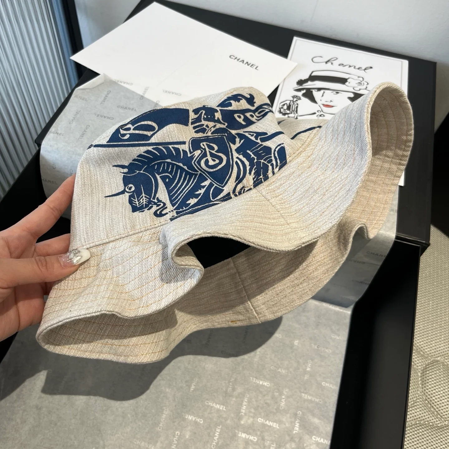 Burberry - Классическая ковбойская панама