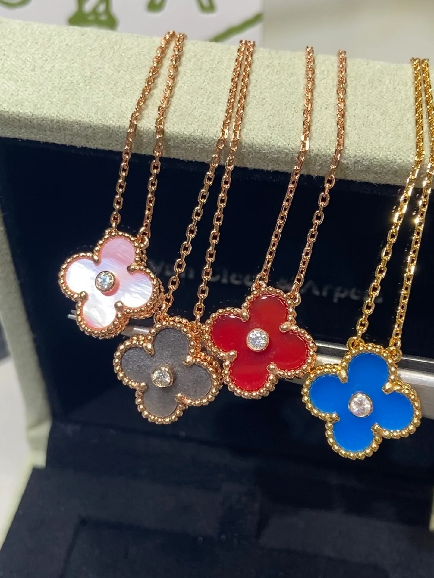 Van Ville - Колье 047